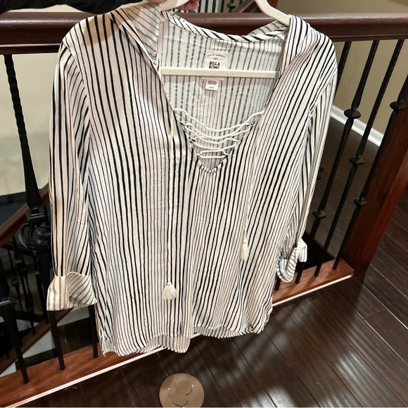 Billabong Same Story Cover Up XV02UBSA BCI size small - Picture 2 of 2